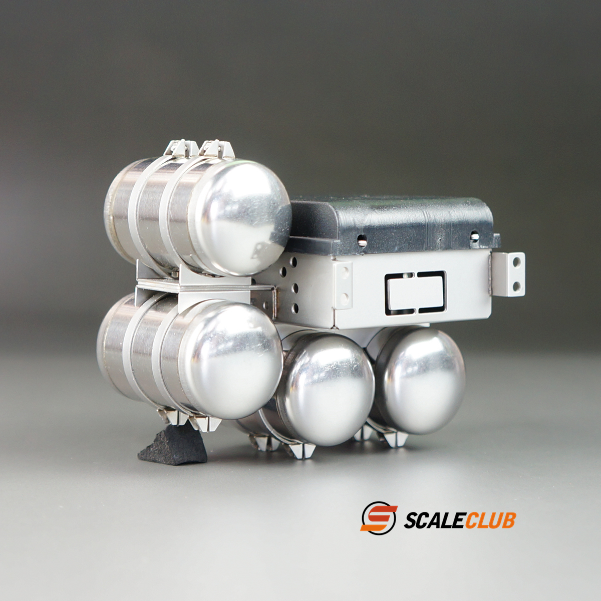 Scaleclub  1/14 truck R470 R62 – Battery Case Storage recenzja i cena